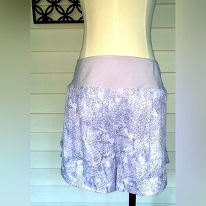 Women’s Avia Compression Short w/ Zipper pocket and built in underwear NWT